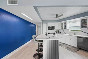 700 Beach Dr NE, Saint Petersburg, FL 33701 - Photo 20