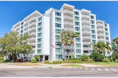 700 Beach Drive NE #701, Saint Petersburg, FL 33701 - Photo 2
