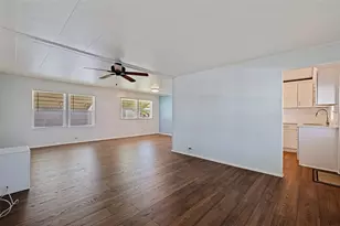 678 Mt Madison Ave NE, Saint Petersburg, FL 33702 - Photo 16