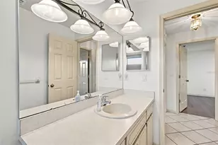 10843 Harborside Dr, Largo, FL 33773 - Photo 46