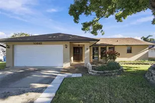 10843 Harborside Dr, Largo, FL 33773 - Photo 2