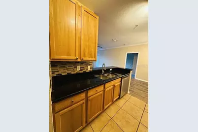 10203 Courtney Palms Boulevard #202, Tampa, FL 33619 - Photo 16