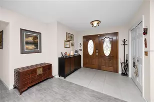 10504 Lacera Dr, Tampa, FL 33618 - Photo 4
