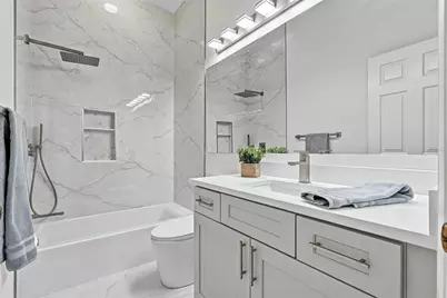 1101 Darlington Oak Drive NE, Saint Petersburg, FL 33703 - Photo 24