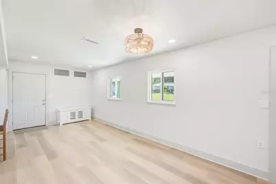 362 Gatewood Drive, Largo, FL 33770 - Photo 4
