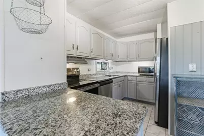 6147 Ridgewood Drive, Zephyrhills, FL 33542 - Photo 4