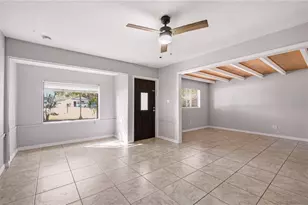 6801 46th Ave N, Saint Petersburg, FL 33709 - Photo 4