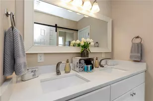 2326 44th St S, Saint Petersburg, FL 33711 - Photo 20