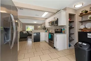 2326 44th St S, Saint Petersburg, FL 33711 - Photo 10