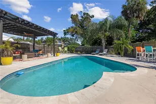 2326 44th St S, Saint Petersburg, FL 33711 - Photo 38