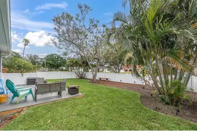 200 62nd Street N, Saint Petersburg, FL 33710 - Photo 28