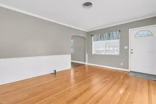200 62nd St N, Saint Petersburg, FL 33710 - Photo 6