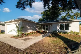 5751 Dunfries St N, Saint Petersburg, FL 33709 - Photo 2