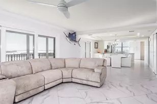 7300 Sun Island Dr S, South Pasadena, FL 33707 - Photo 6