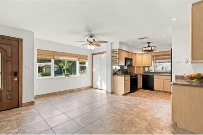 3445 35th St N, Saint Petersburg, FL 33713 - Photo 8