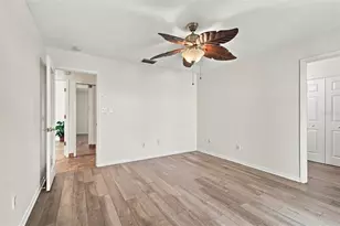 3445 35th St N, Saint Petersburg, FL 33713 - Photo 26
