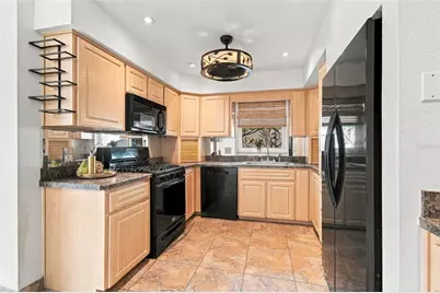 3445 35th St N, Saint Petersburg, FL 33713 - Photo 10