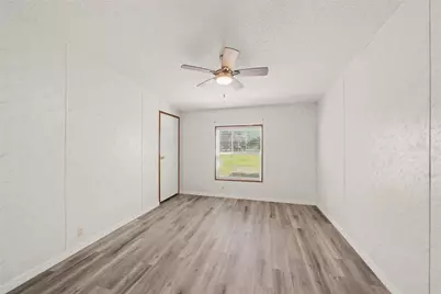 12015 Messler Rd, Gibsonton, FL 33534 - Photo 16