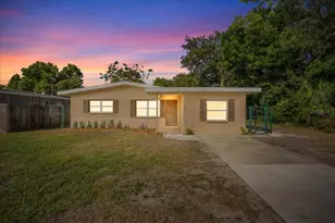 711 14th St, Palm Harbor, FL 34683 - Photo 1