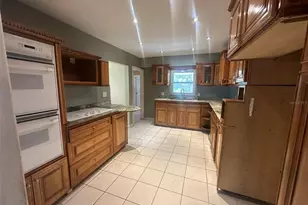 4133 Narvarez Way S, Saint Petersburg, FL 33712 - Photo 2