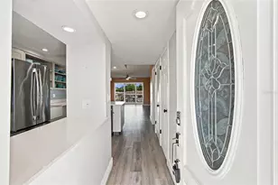 1 Boca Ciega Point Blvd, Saint Petersburg, FL 33708 - Photo 4