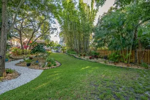 1184 Weybridge Ln, Dunedin, FL 34698 - Photo 56