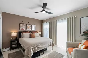 860 S Village Dr N, Saint Petersburg, FL 33716 - Photo 22
