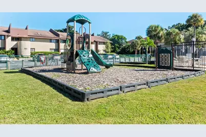 860 S Village Drive N #105, Saint Petersburg, FL 33716 - Photo 42