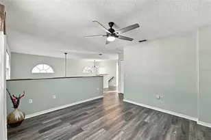 9049 Antigua Dr, Seminole, FL 33777 - Photo 36