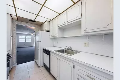 3128 59th Street S #204, Gulfport, FL 33707 - Photo 12