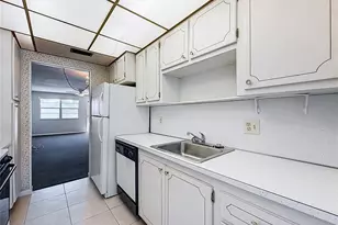 3128 59th St S, Gulfport, FL 33707 - Photo 12