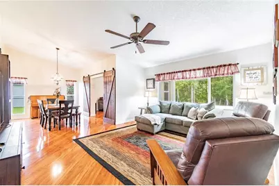 5318 Las Flores Viaduct, New Port Richey, FL 34655 - Photo 8
