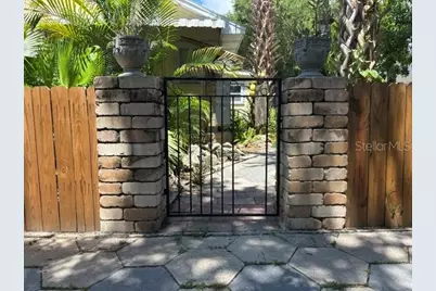 712 7th Street N, Saint Petersburg, FL 33701 - Photo 4