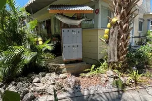 712 7th St N, Saint Petersburg, FL 33701 - Photo 2