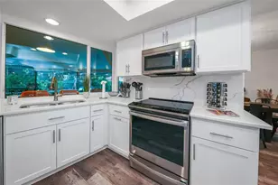 14221 N 82nd Ave, Seminole, FL 33776 - Photo 16