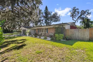 1595 Peaceful Ln N, Largo, FL 33756 - Photo 6