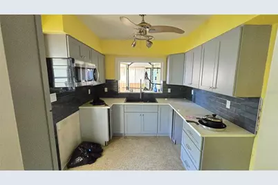 3529 Belle Vista Drive E, Saint Pete Beach, FL 33706 - Photo 14