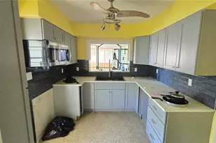 3529 Belle Vista Dr E, Saint Pete Beach, FL 33706 - Photo 14
