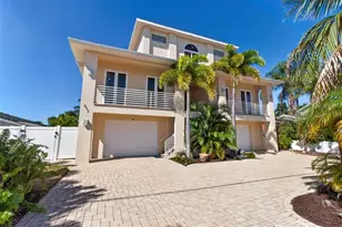532 Johns Pass Ave, Madeira Beach, FL 33708 - Photo 2