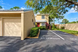 13020 Lorna Pl, Tampa, FL 33618 - Photo 2