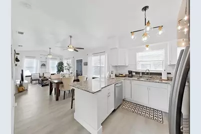 1215 E Curtis Street, Tampa, FL 33603 - Photo 14