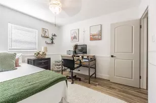 1362 Robinson Dr, Saint Petersburg, FL 33710 - Photo 20