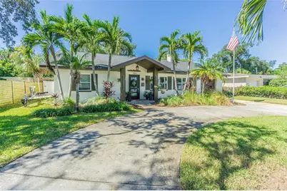 1362 Robinson Drive, Saint Petersburg, FL 33710 - Photo 2