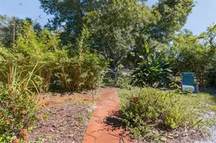 2601 56th St S, Gulfport, FL 33707 - Photo 26