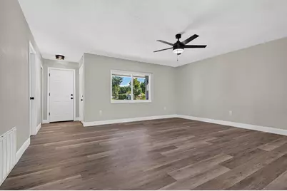 1002 Winchester Court, Brandon, FL 33510 - Photo 8