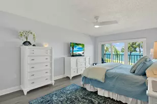 7540 Sunshine Skyway Ln S, Saint Petersburg, FL 33711 - Photo 16