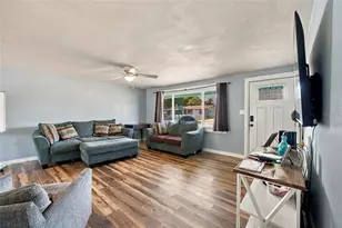 8573 76th Ave, Seminole, FL 33777 - Photo 6