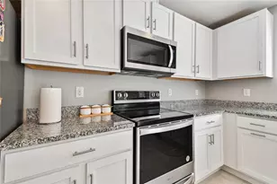 3810 Reflection Dock Dr, Seffner, FL 33584 - Photo 8