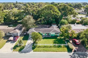 6801 17th Ln N, Saint Petersburg, FL 33702 - Photo 4