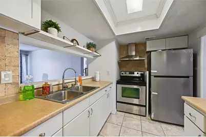776 100th Avenue N #204, Saint Petersburg, FL 33702 - Photo 10